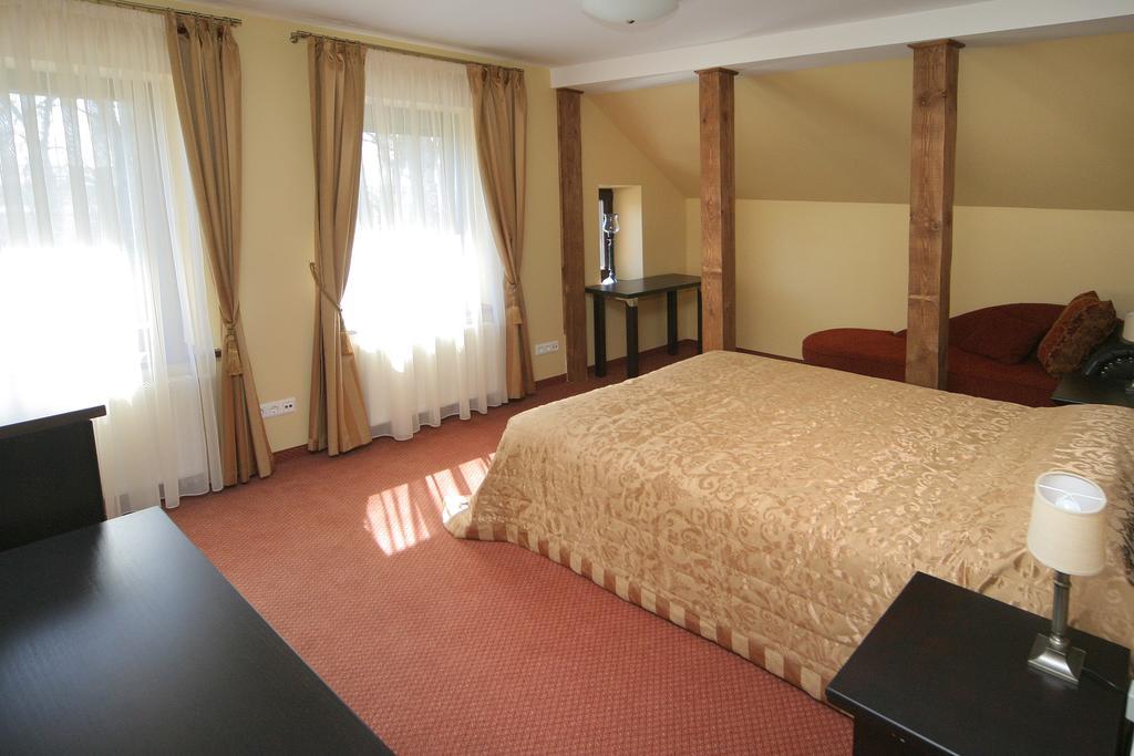 Grafo Zubovo Hotel & Spa Bubiai Εξωτερικό φωτογραφία